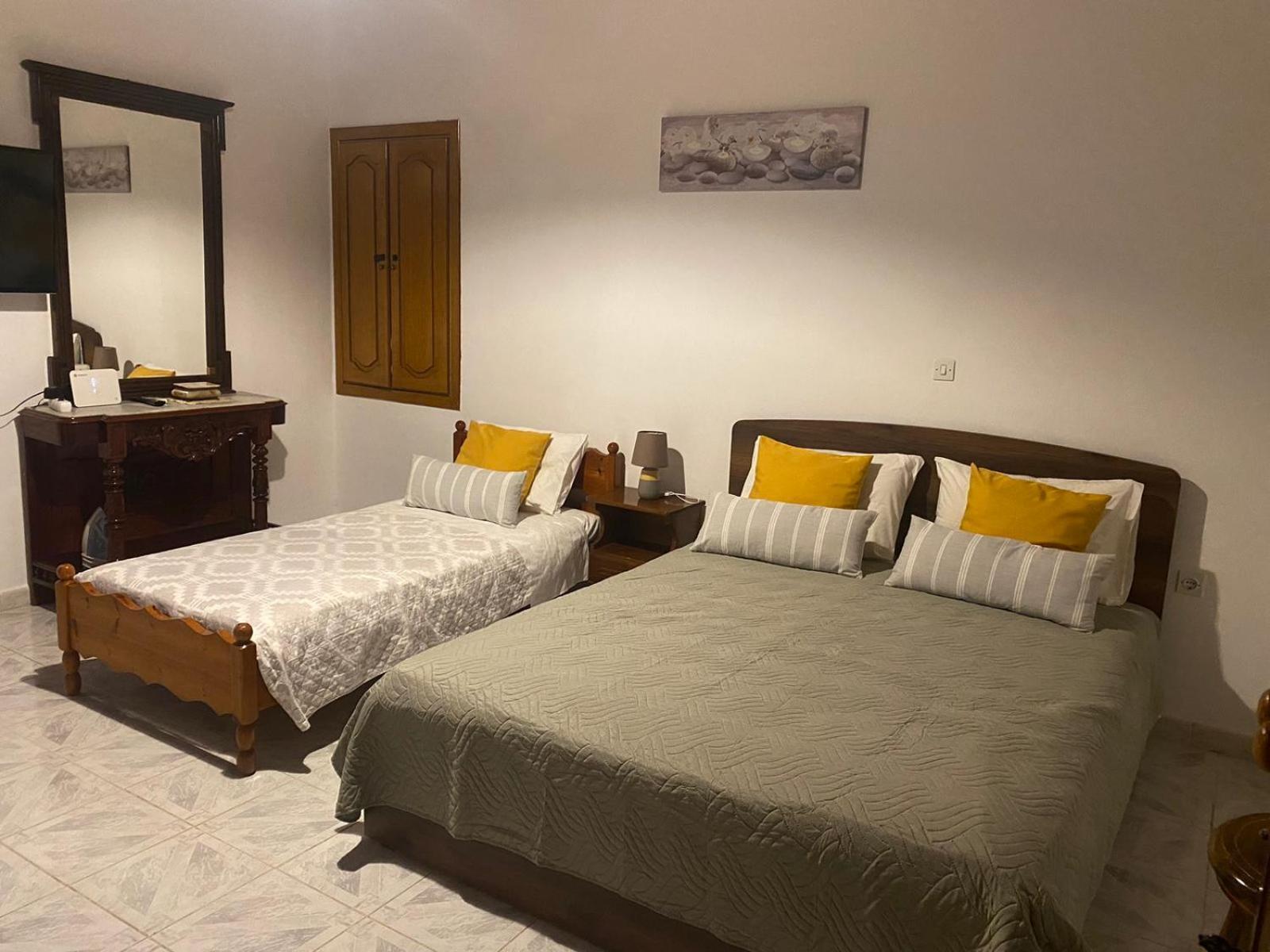 Traditional Villa Efterpi Chalki Town Luaran gambar